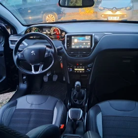 Peugeot 2008 1.2-120к.с.46860км. топ изпълнение, снимка 12