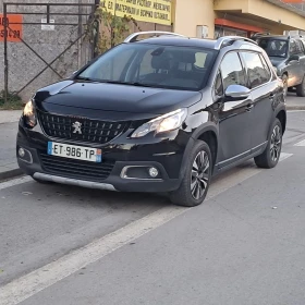 Peugeot 2008 1.2-120к.с.46860км. топ изпълнение, снимка 3