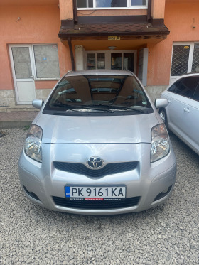 Toyota Yaris 1.4 D4D Facelift, 6 скорости , Климатроник, снимка 2