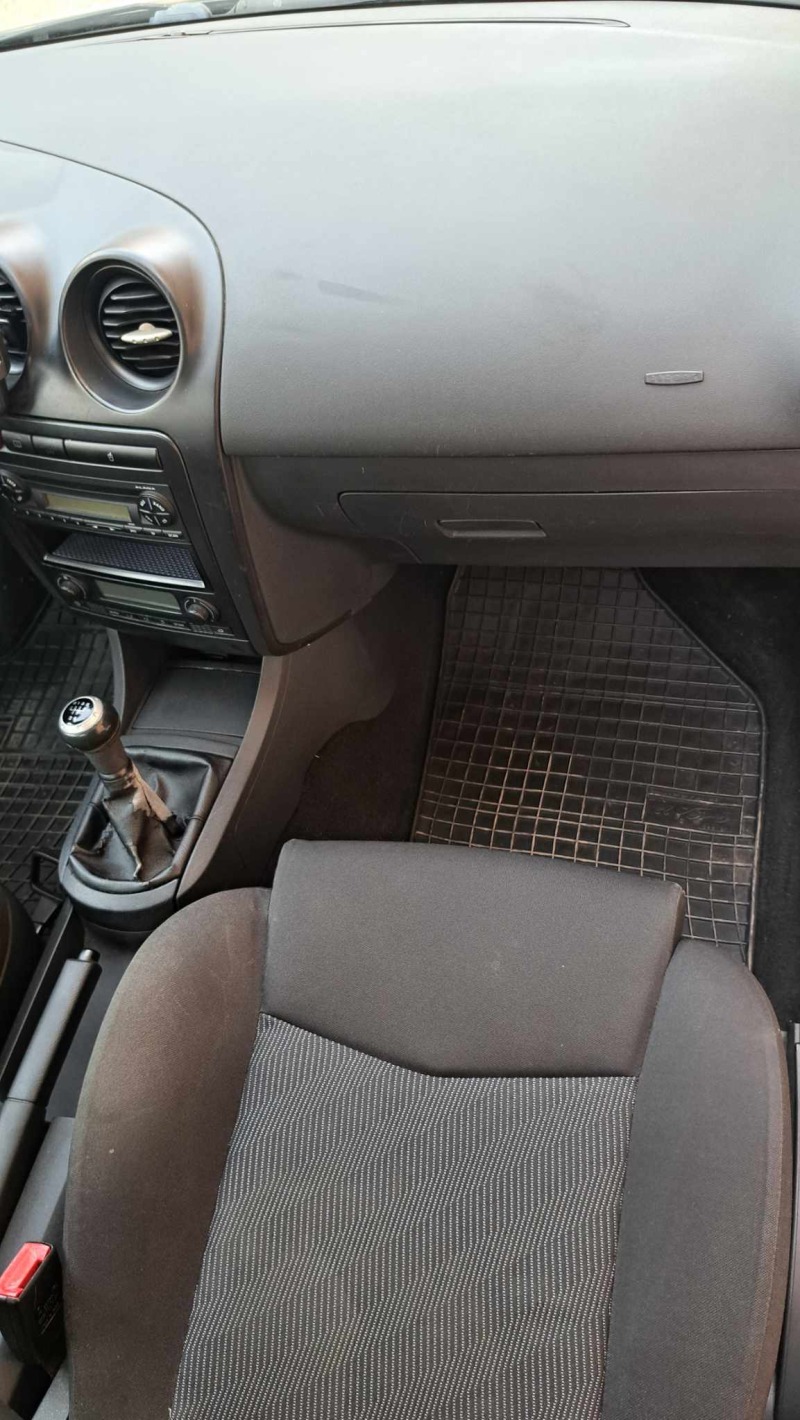 Seat Ibiza, снимка 3 - Автомобили и джипове - 45919815