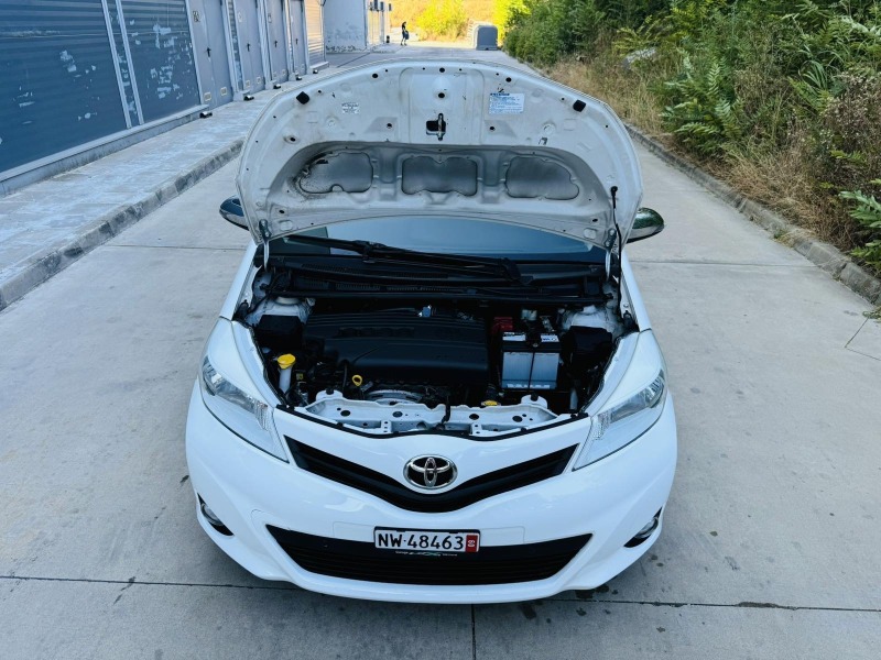 Toyota Yaris 1.3 Sol Multidrive+ , снимка 4 - Автомобили и джипове - 46785294