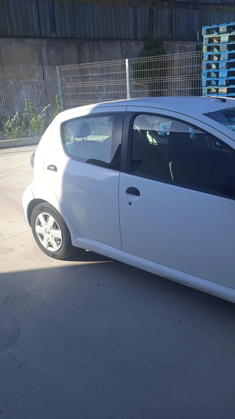 Toyota Aygo, снимка 4 - Автомобили и джипове - 51817843