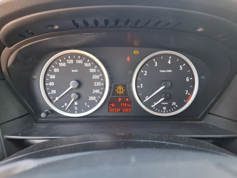 BMW 530 3.0 xDrive , снимка 10 - Автомобили и джипове - 52052505