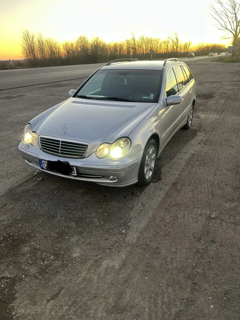 Mercedes-Benz C 240 Бензин/газ 4 matic, снимка 2 - Автомобили и джипове - 52929616