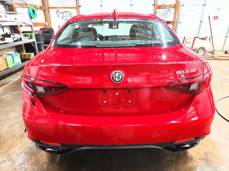 Alfa Romeo Giulia KEYLESS* КОЖА* НАВИГАЦИЯ - изображение 6