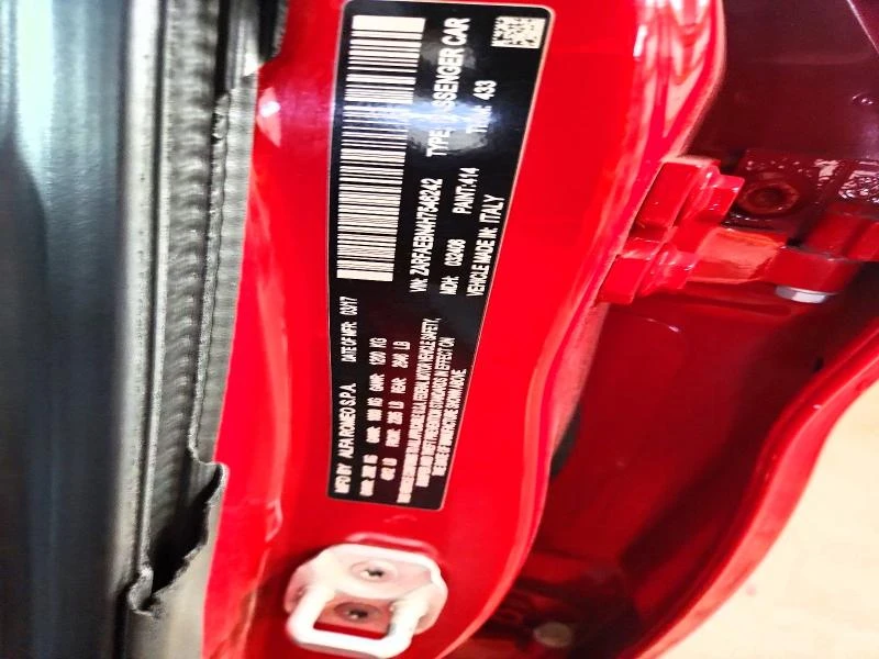 Alfa Romeo Giulia KEYLESS* КОЖА* НАВИГАЦИЯ, снимка 12 - Автомобили и джипове - 53723518