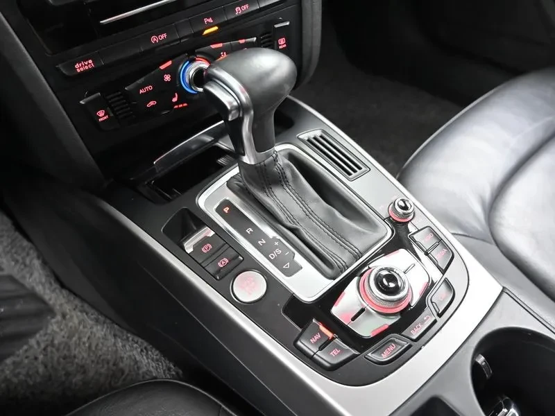 Audi A4 2.0 ТDI, снимка 9 - Автомобили и джипове - 54142918