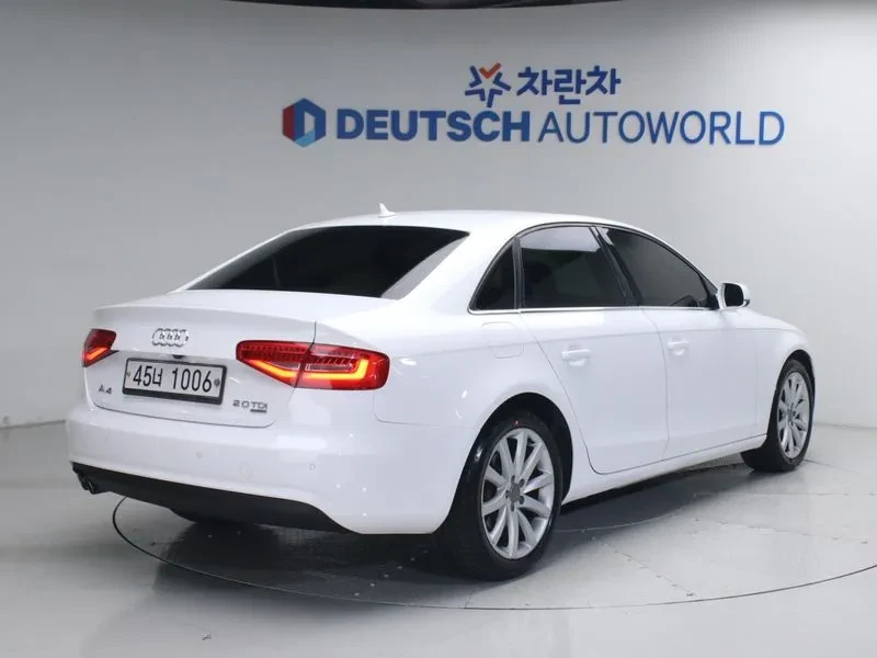 Audi A4 2.0 ТDI, снимка 2 - Автомобили и джипове - 54142918