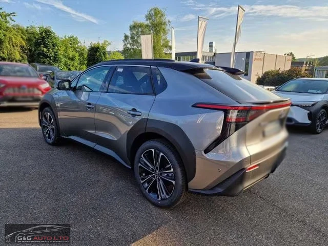 Toyota bZ4X LOUNGE/204HP/PANO/MEMO/NAVI/360/LED/484q, снимка 5 - Автомобили и джипове - 55277953