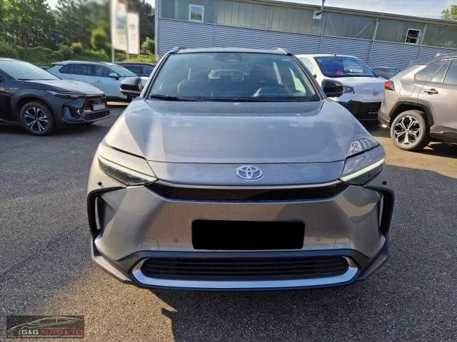 Toyota bZ4X LOUNGE/204HP/PANO/MEMO/NAVI/360/LED/484q, снимка 2 - Автомобили и джипове - 55277953