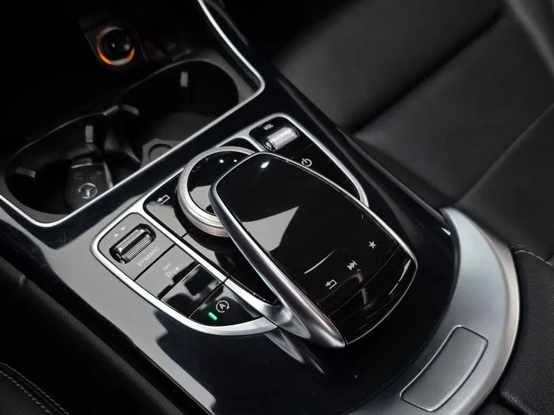 Mercedes-Benz C 200 AMG 43, снимка 17 - Автомобили и джипове - 56353815
