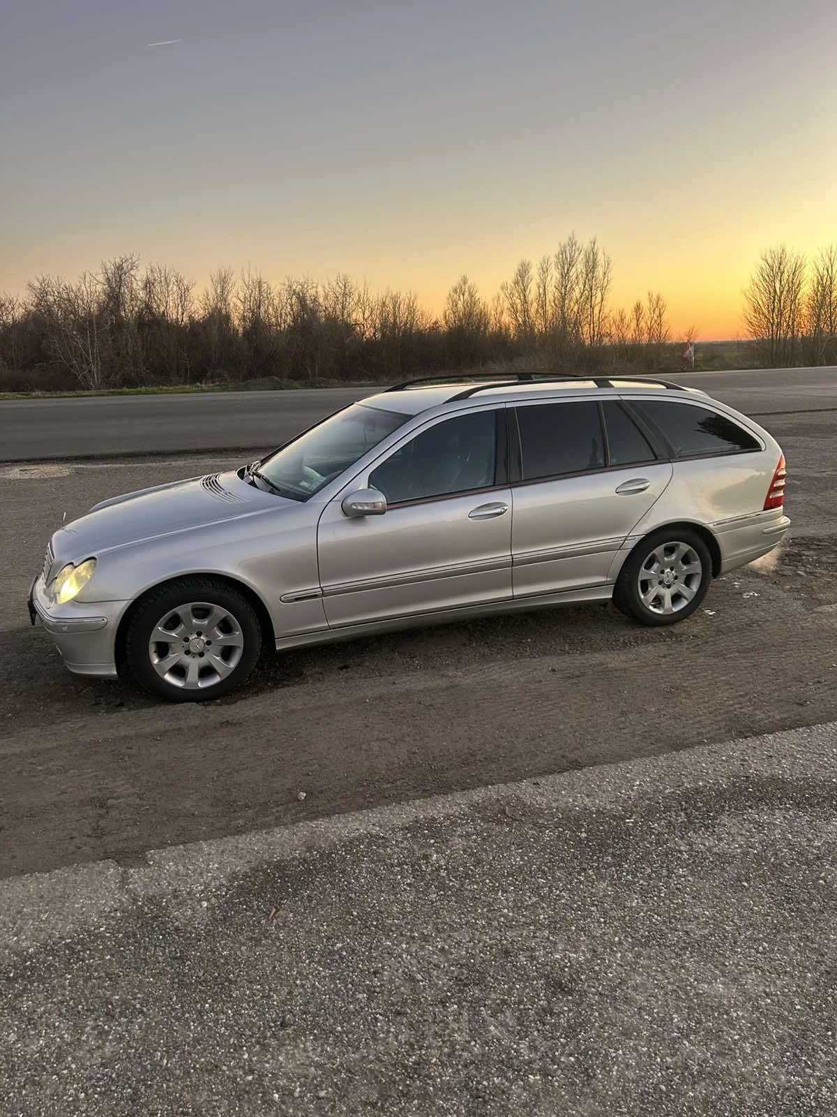 Mercedes-Benz C 240 Бензин/газ 4 matic, снимка 1