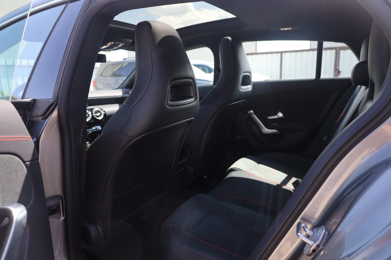 Mercedes-Benz CLA 250 e AMG Plug-In Hybrid LED KAMERA MY22 @iCar_ #iCar | Mobile.bg   15