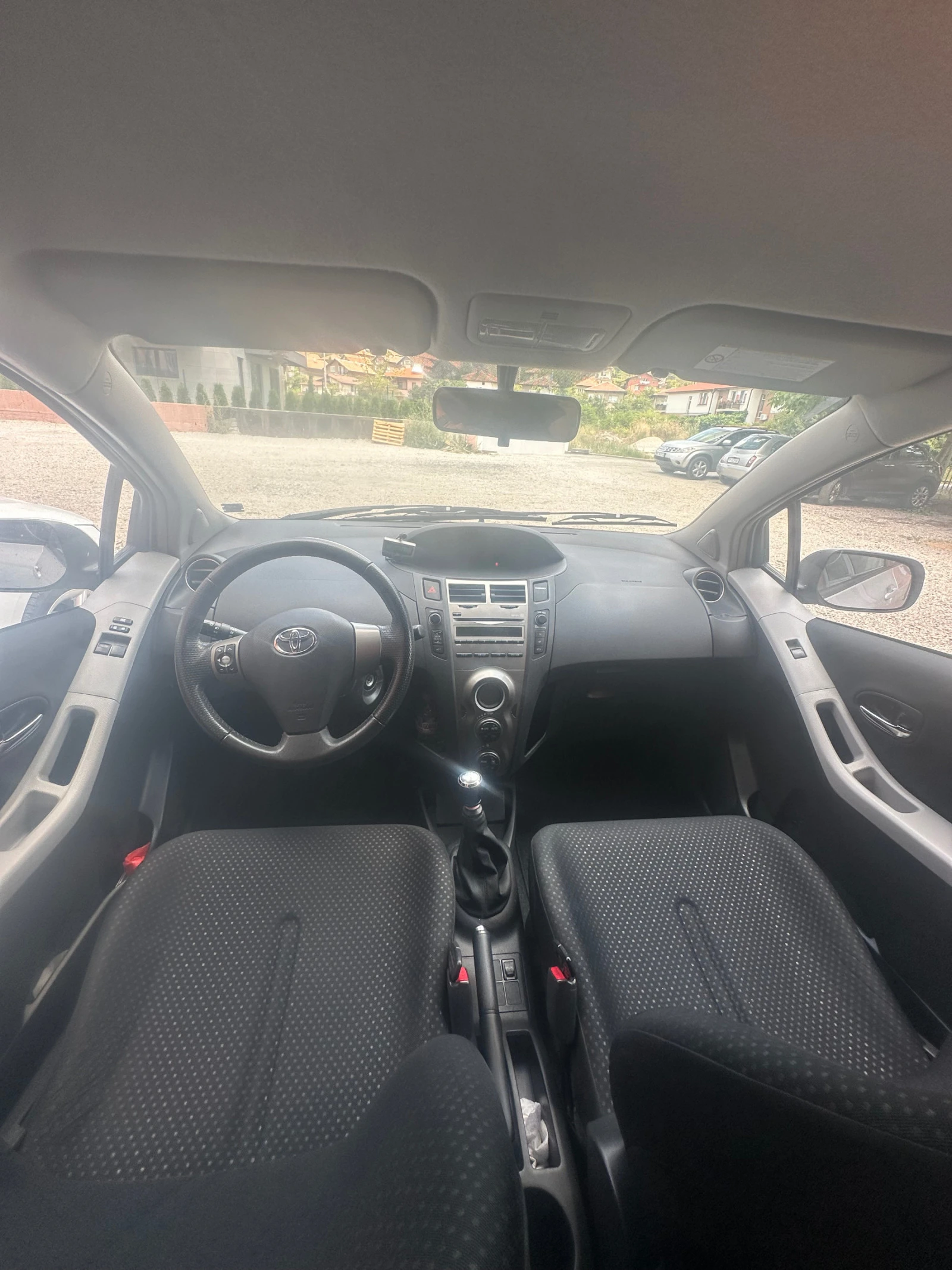 Toyota Yaris 1.4 D4D Facelift, 6 скорости , Климатроник - изображение 6