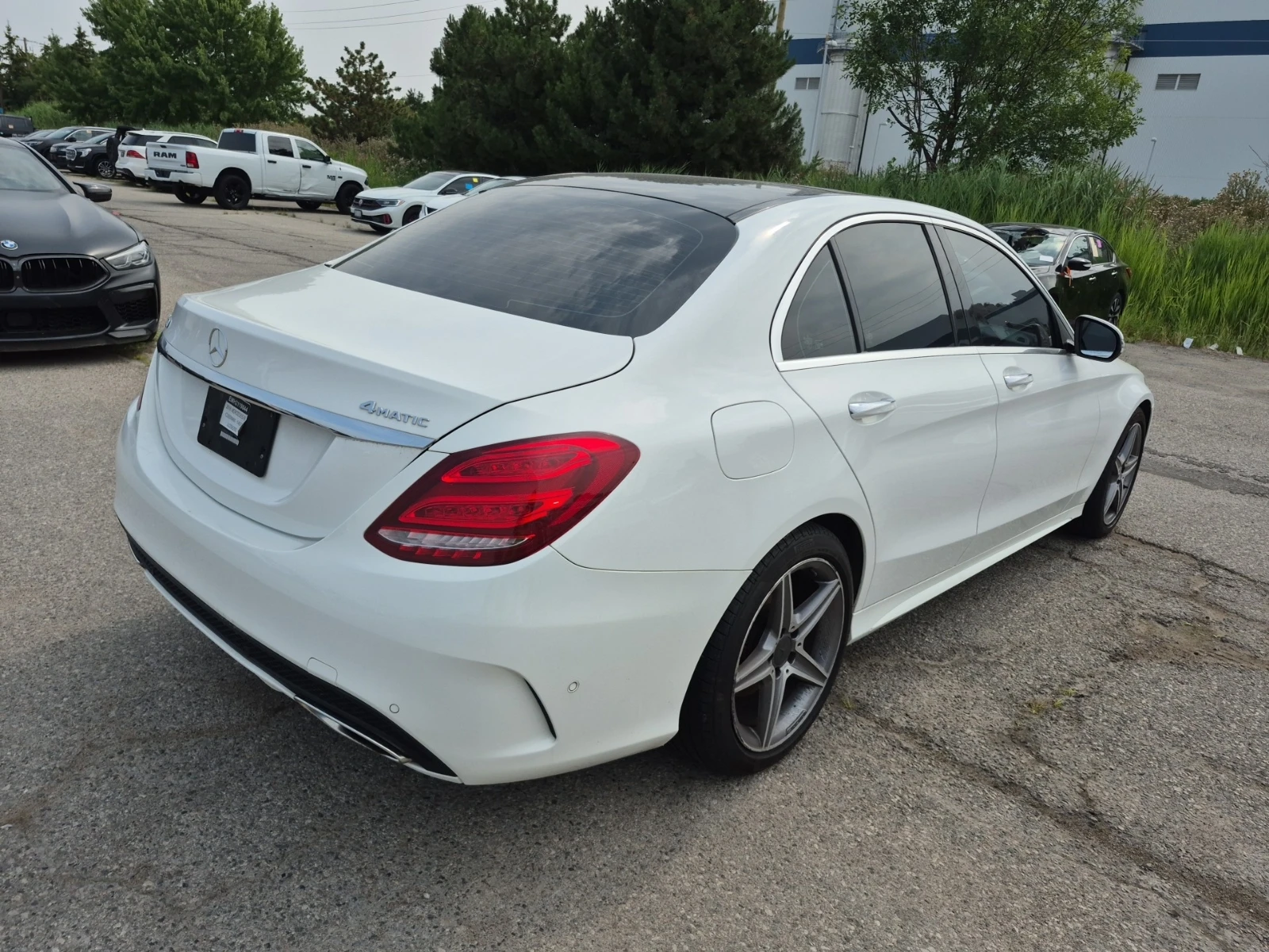 Mercedes-Benz C 300 * 4MATIC * CARFAX * БЕЗ ПЪРВОНАЧАЛНА ВНОСКА - изображение 3
