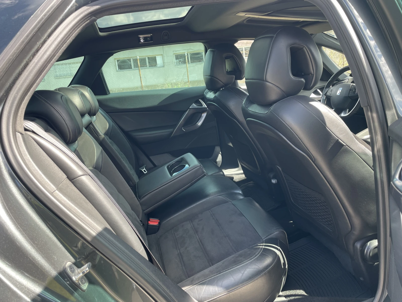 Citroen DS5 2.0hdi 180к.с. ЕВРО 6B, ПАНОРАМА, АВТОМАТ, ОБСЛУЖЕ - изображение 8