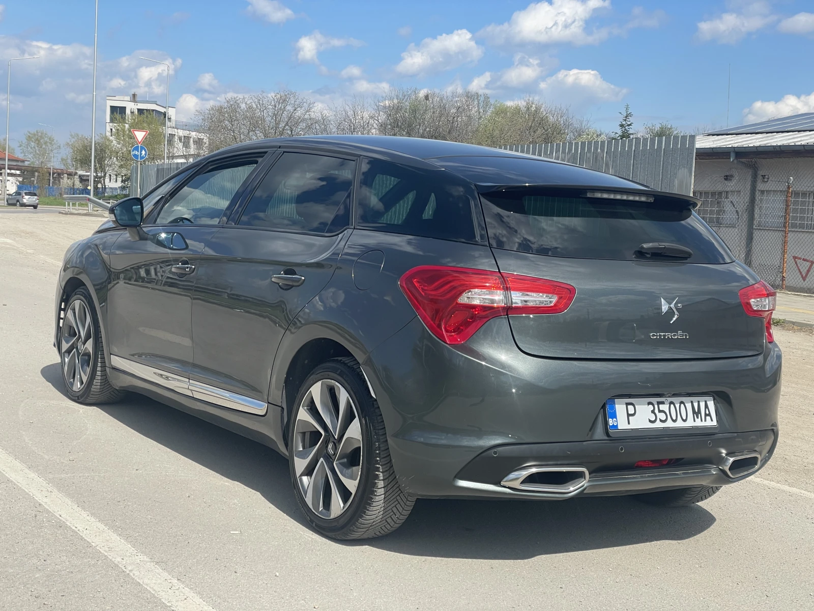 Citroen DS5 2.0hdi 180к.с. ЕВРО 6B, ПАНОРАМА, АВТОМАТ, ОБСЛУЖЕ - изображение 6