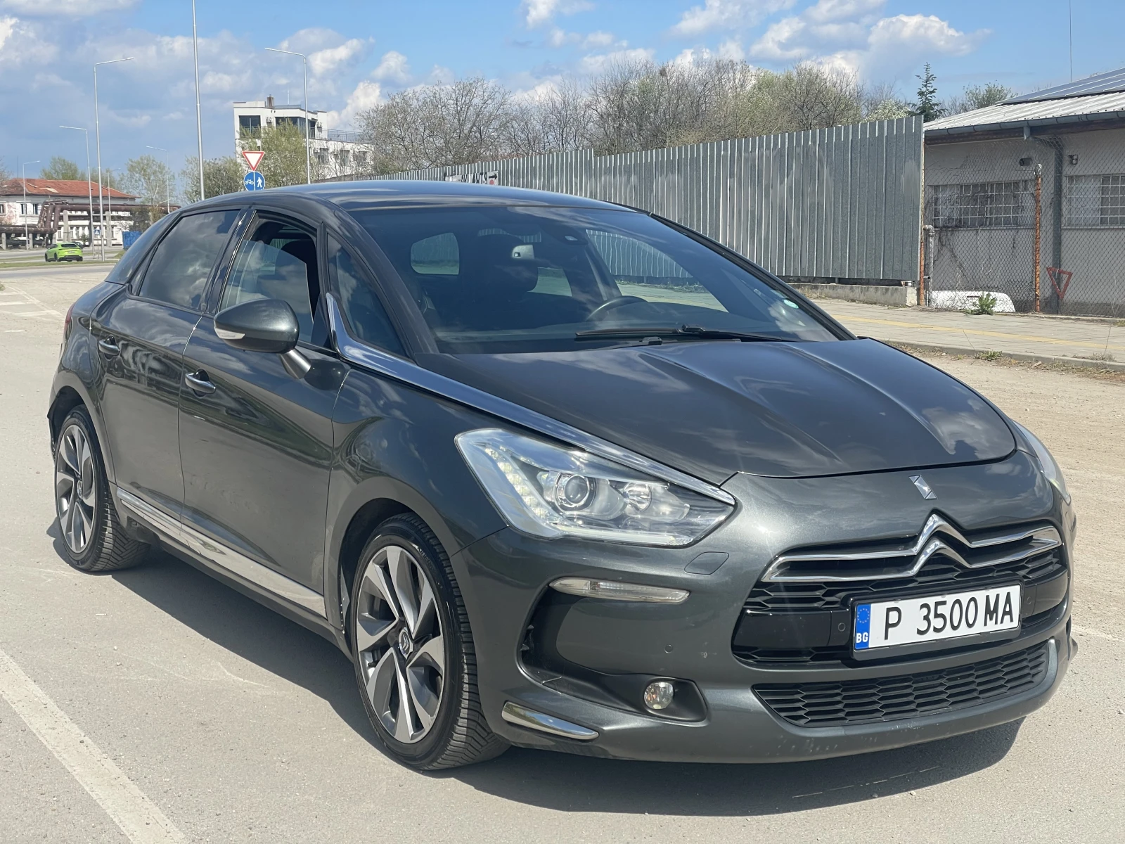 Citroen DS5 2.0hdi 180к.с. ЕВРО 6B, ПАНОРАМА, АВТОМАТ, ОБСЛУЖЕ - изображение 3