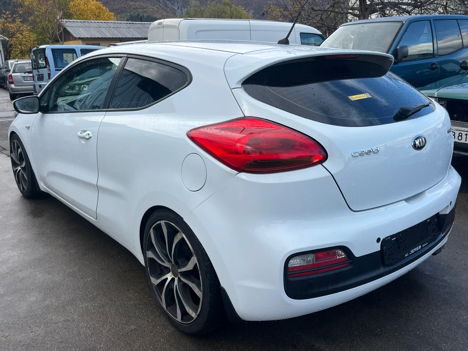 Kia Ceed 1.6CRDI | Mobile.bg — изображение 3