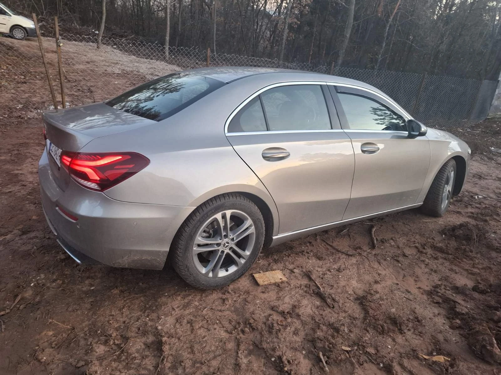 Mercedes-Benz A 200  - изображение 4