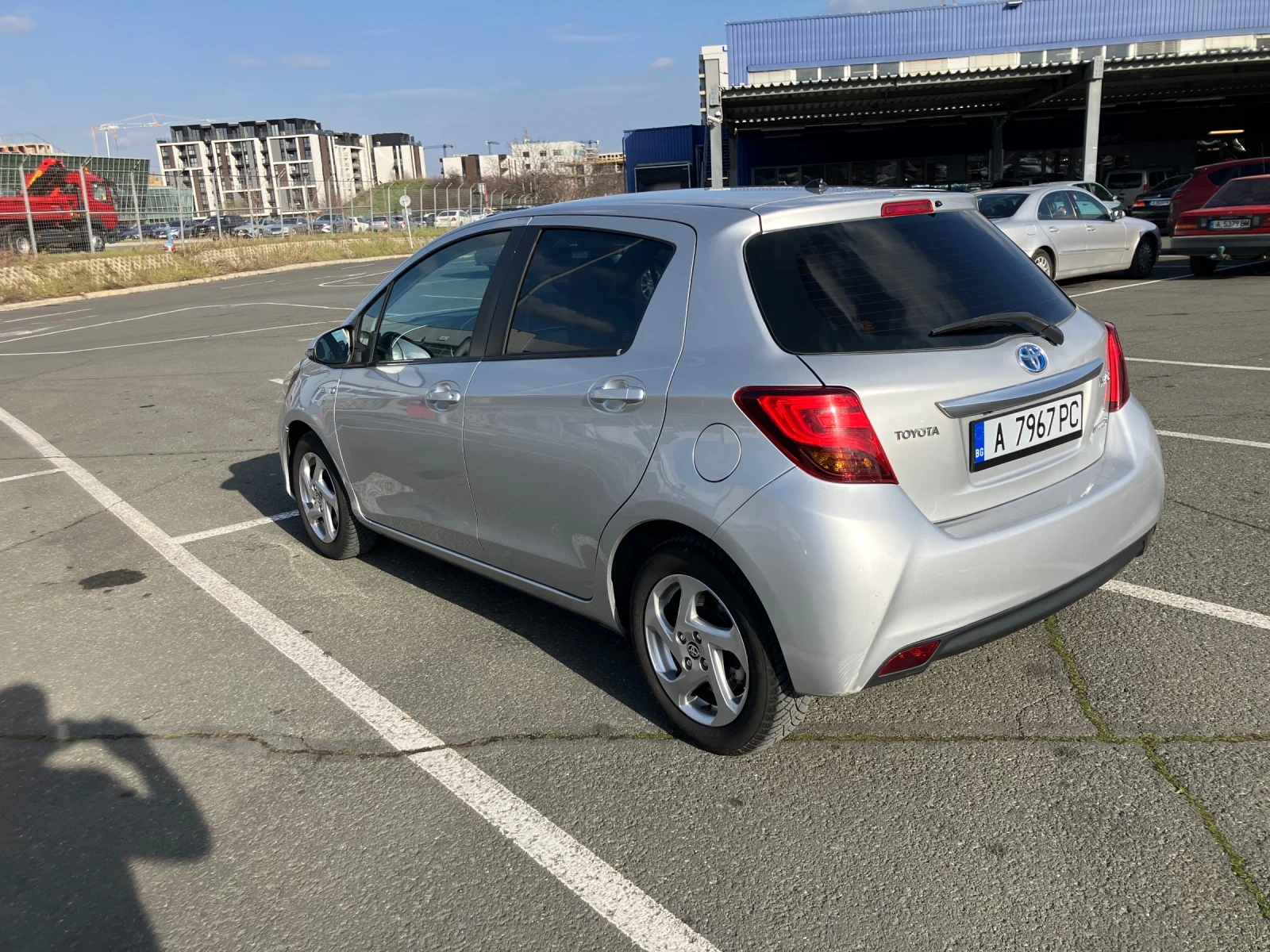 Toyota Yaris Hybrid - изображение 6