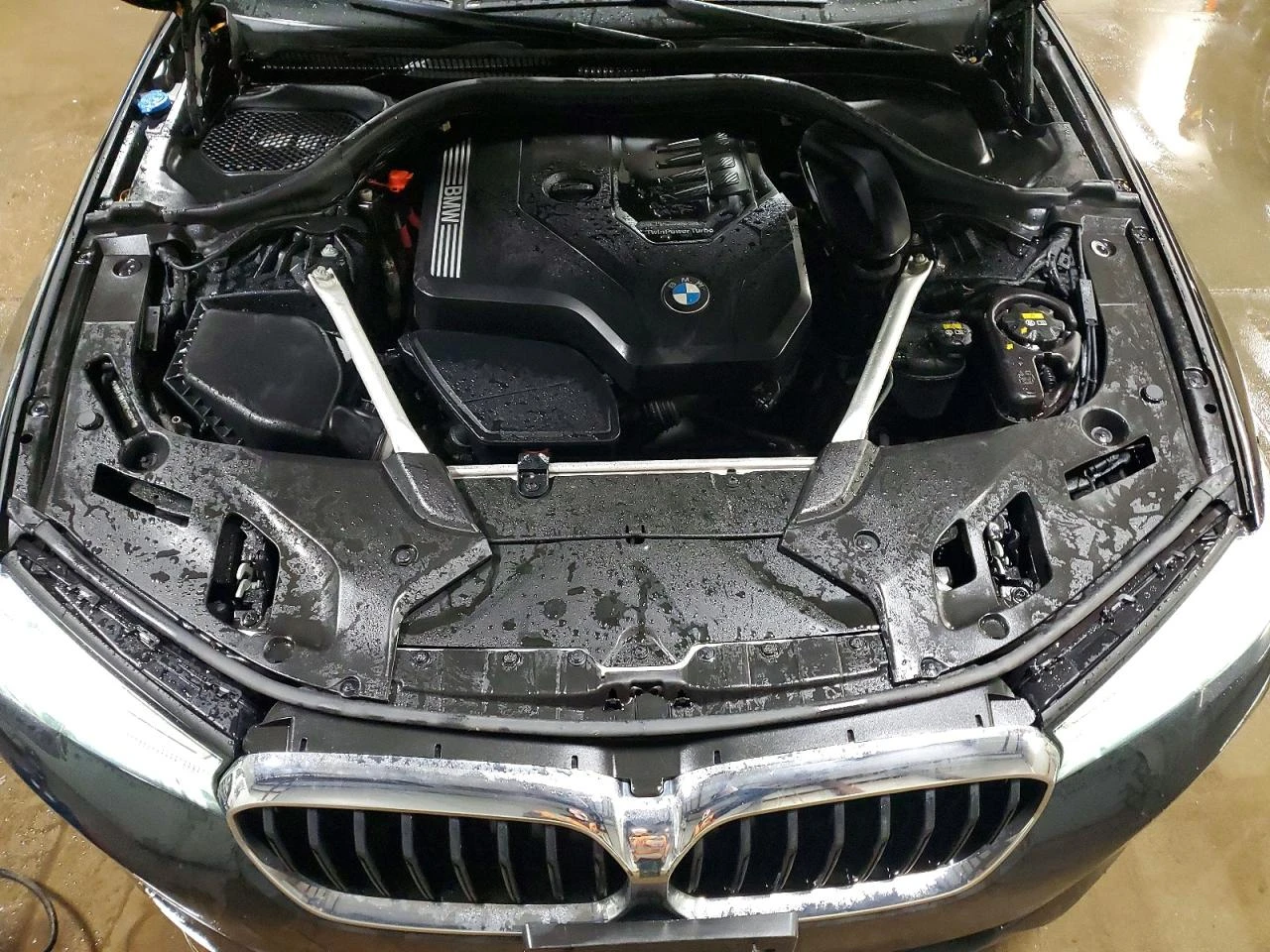 BMW 530 2l Xi, снимка 11 - Автомобили и джипове - 53938306