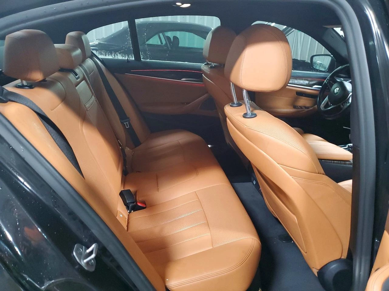 BMW 530 2l Xi, снимка 10 - Автомобили и джипове - 53938306