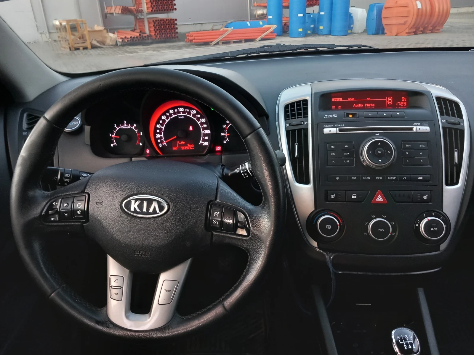 Kia Ceed, снимка 6 - Автомобили и джипове - 53960043