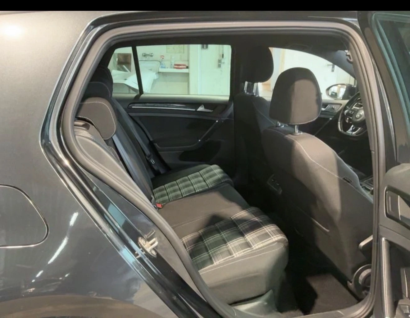 VW Golf 2.0GTD-Лизинг през Уникредит , снимка 8 - Автомобили и джипове - 54526247