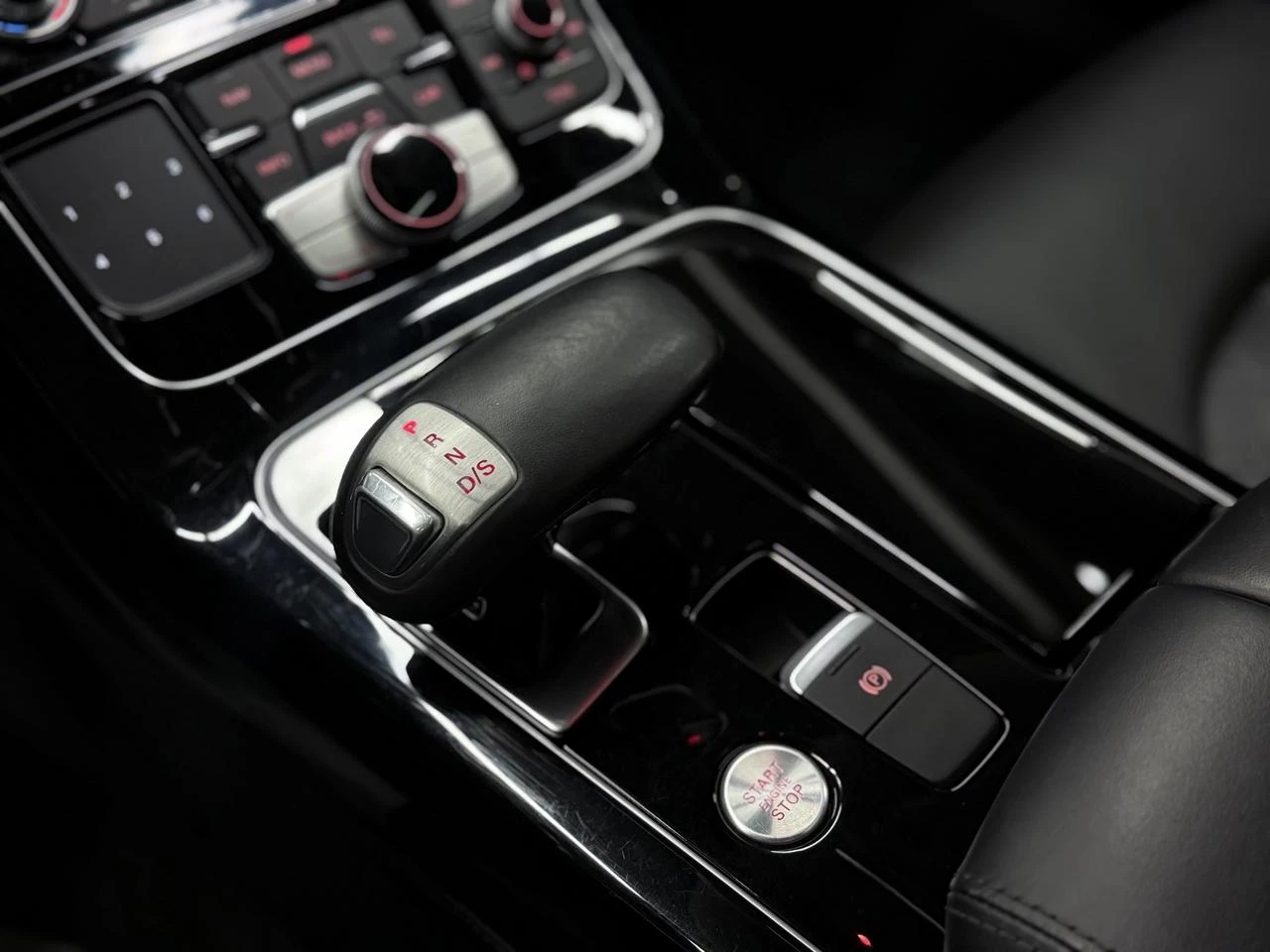 Audi A8 4.0T| NAV| 360CAM| ACC| BSM| FCW| HUD| BOSE| MASSA | Mobile.bg � ����������� 11