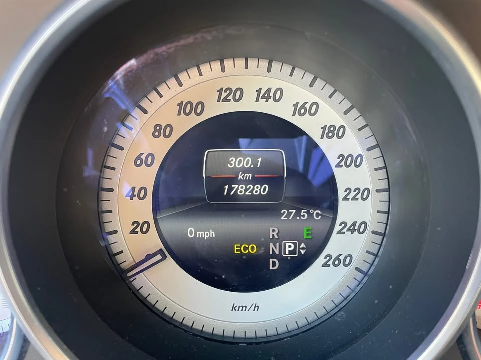 Mercedes-Benz CLS 55 * 4 MATIC* АВТОКРЕДИТ БЕЗ ПЪРВОНАЧАЛНА ВНОСКА* , снимка 10 - Автомобили и джипове - 54870280