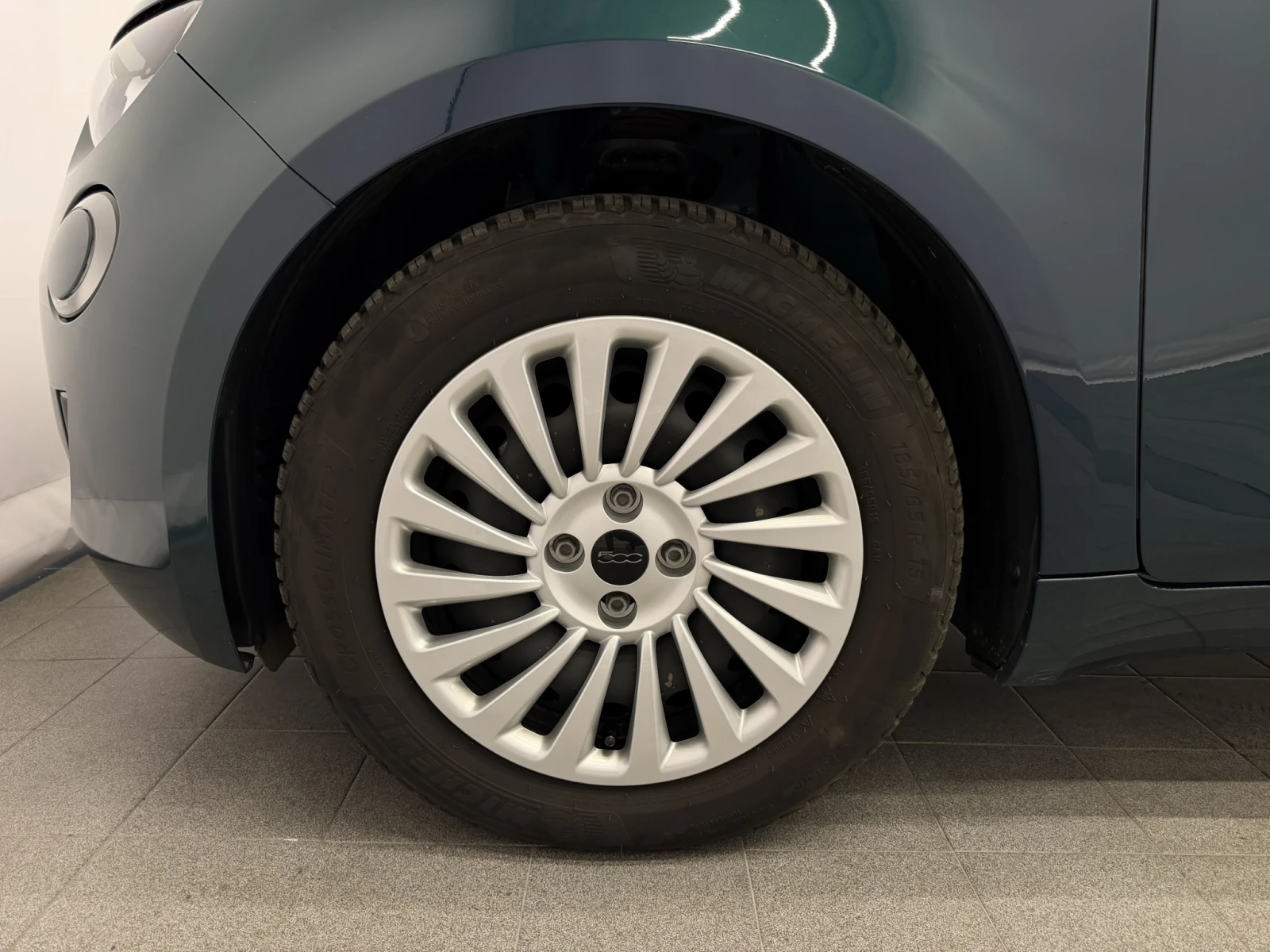 Fiat 500e, снимка 9 - Автомобили и джипове - 55056411