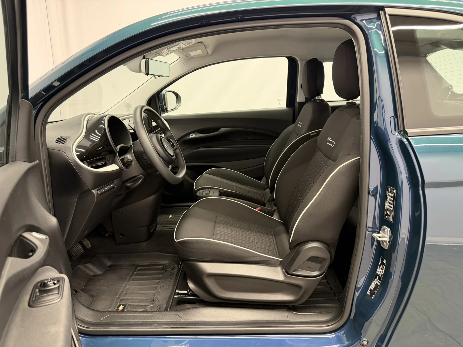 Fiat 500e, снимка 15 - Автомобили и джипове - 55056411