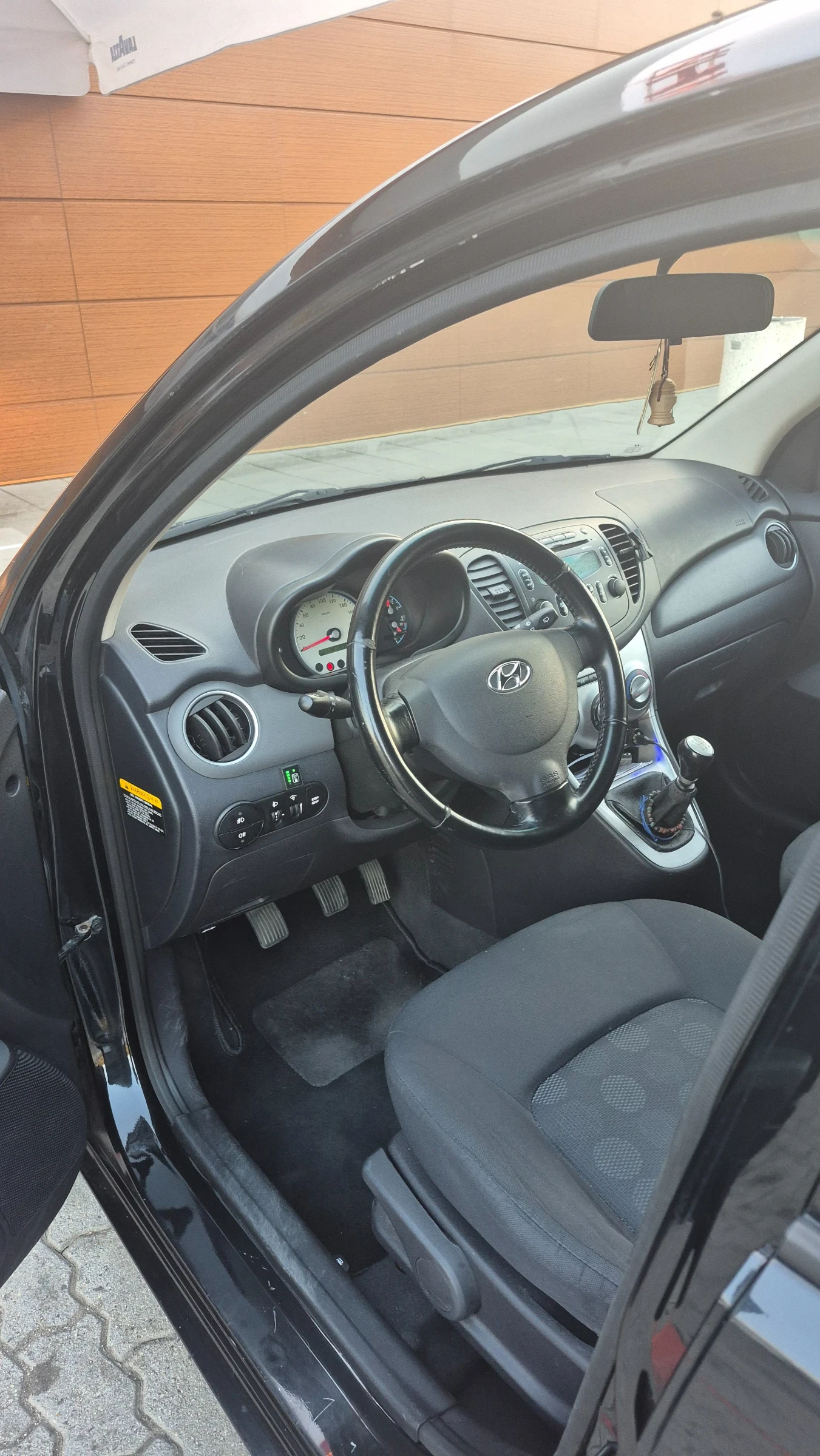 Hyundai I10, снимка 5 - Автомобили и джипове - 55618851