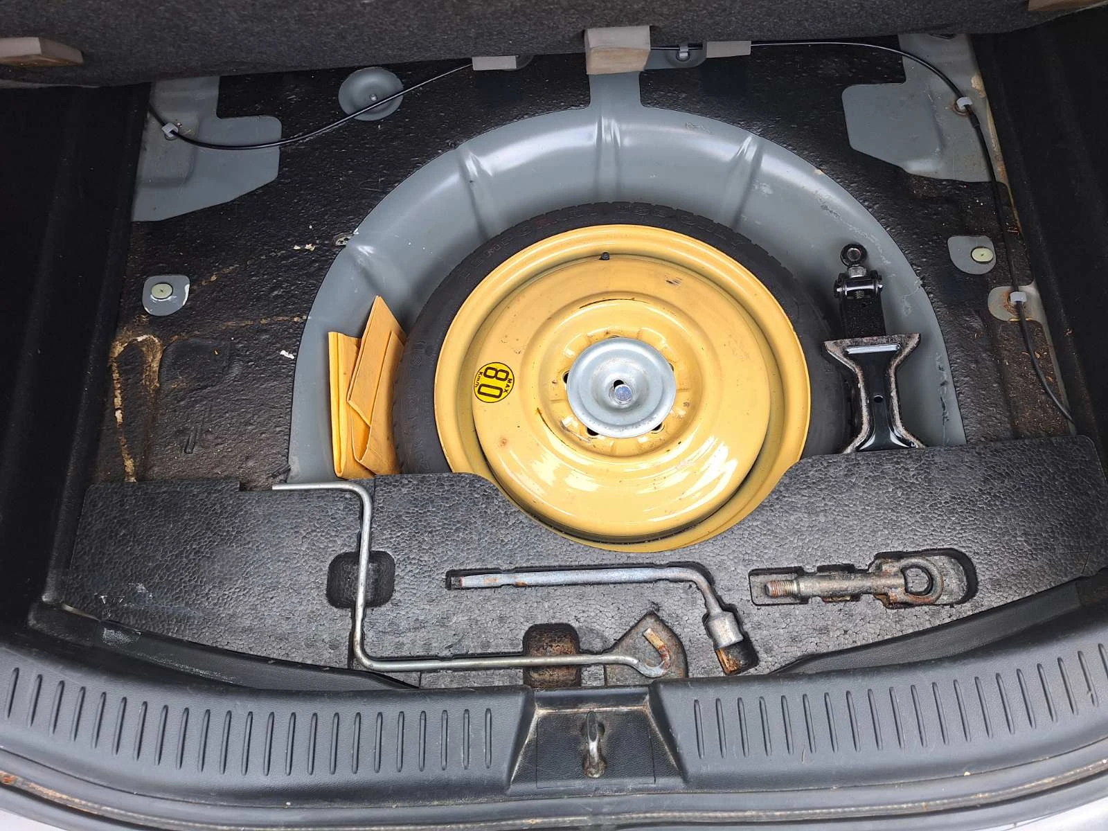 Mazda 3 1.6 MZ-CD, снимка 13 - Автомобили и джипове - 55661153