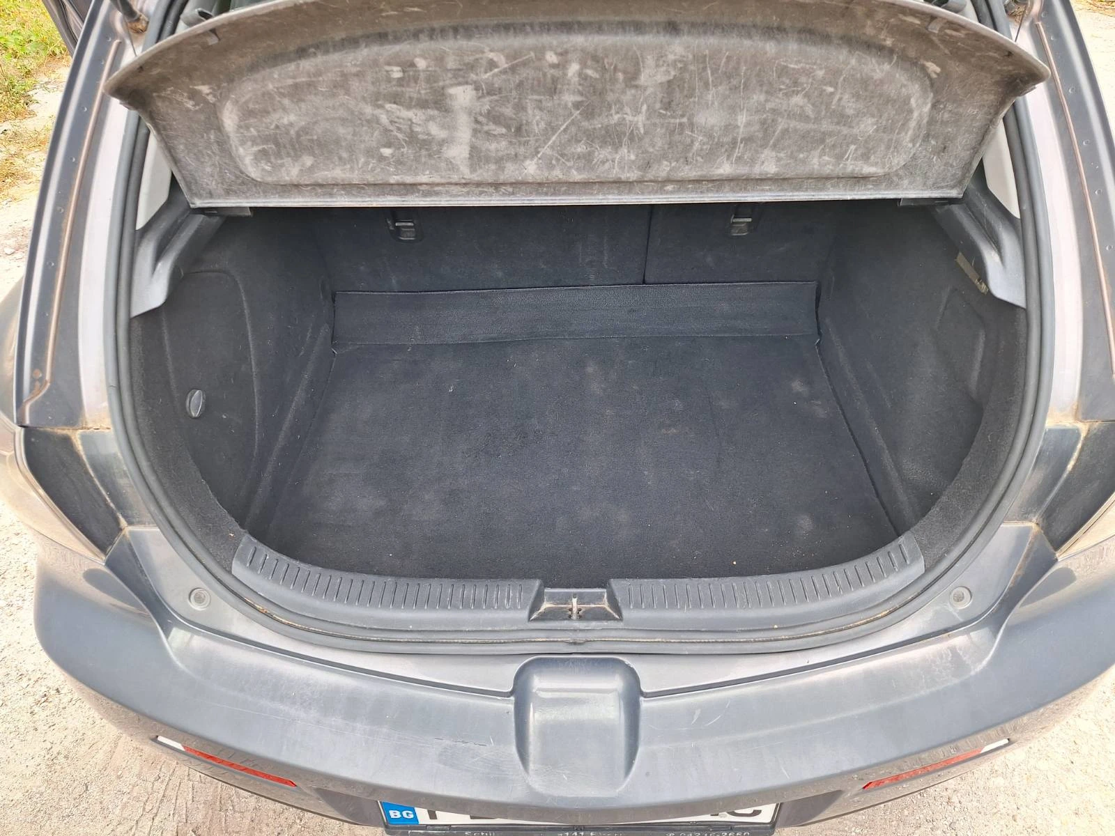 Mazda 3 1.6 MZ-CD, снимка 11 - Автомобили и джипове - 55661153
