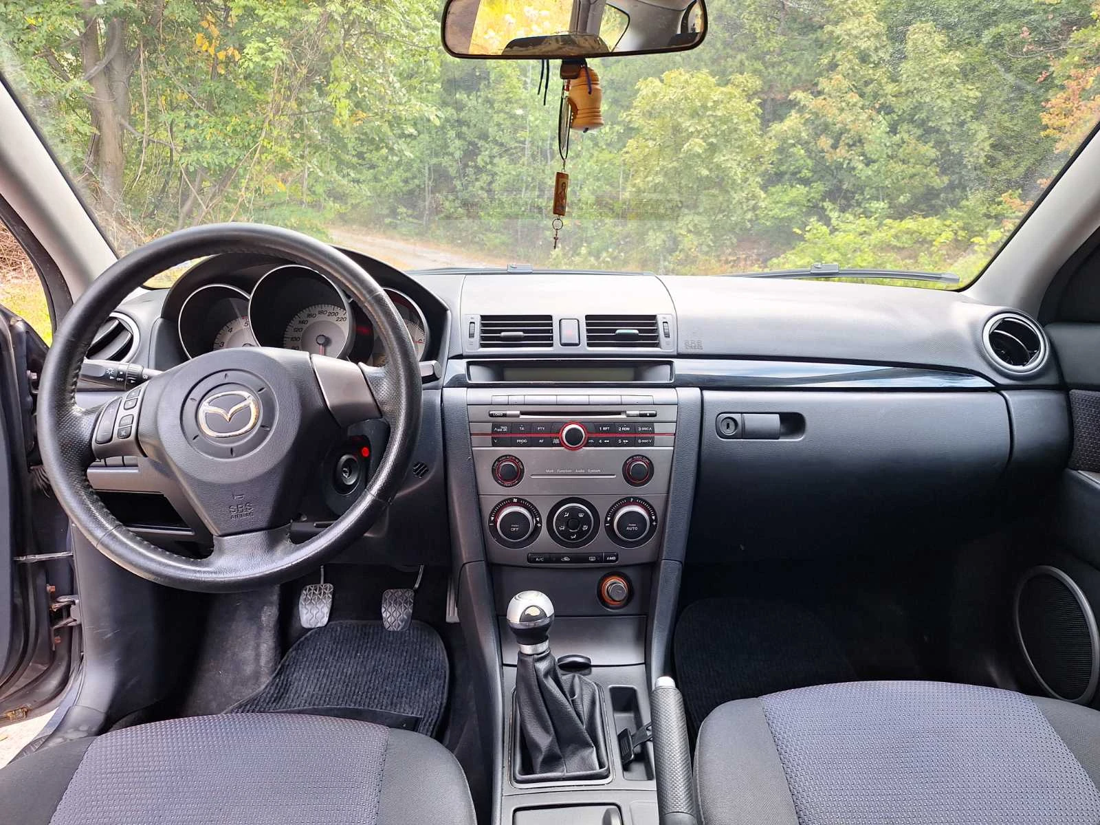 Mazda 3 1.6 MZ-CD, снимка 8 - Автомобили и джипове - 55661153