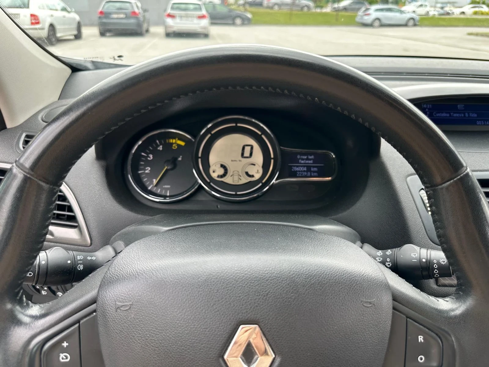Renault Megane, снимка 9 - Автомобили и джипове - 56012592