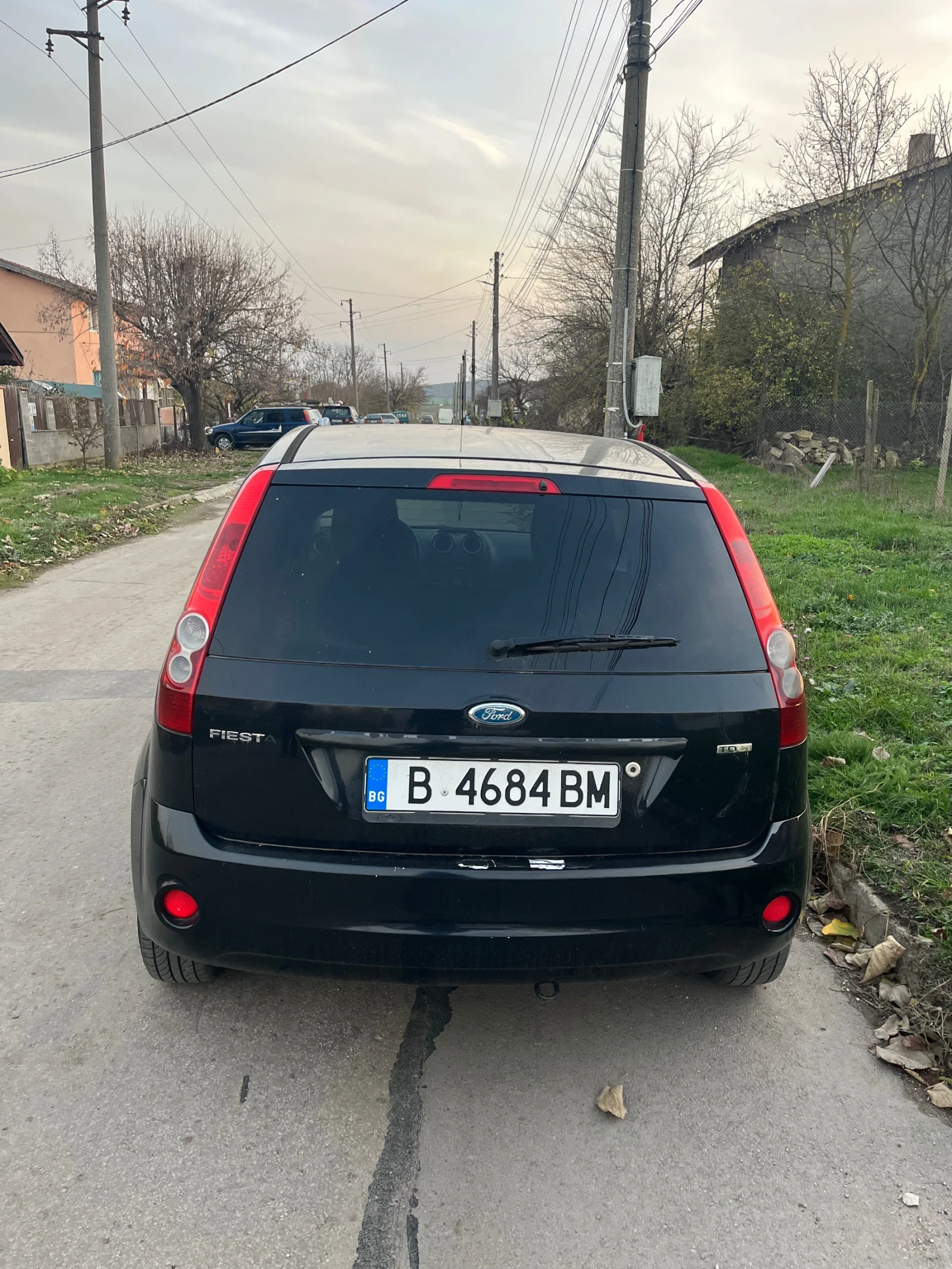 Ford Fiesta 1.4, снимка 3 - Автомобили и джипове - 56047676