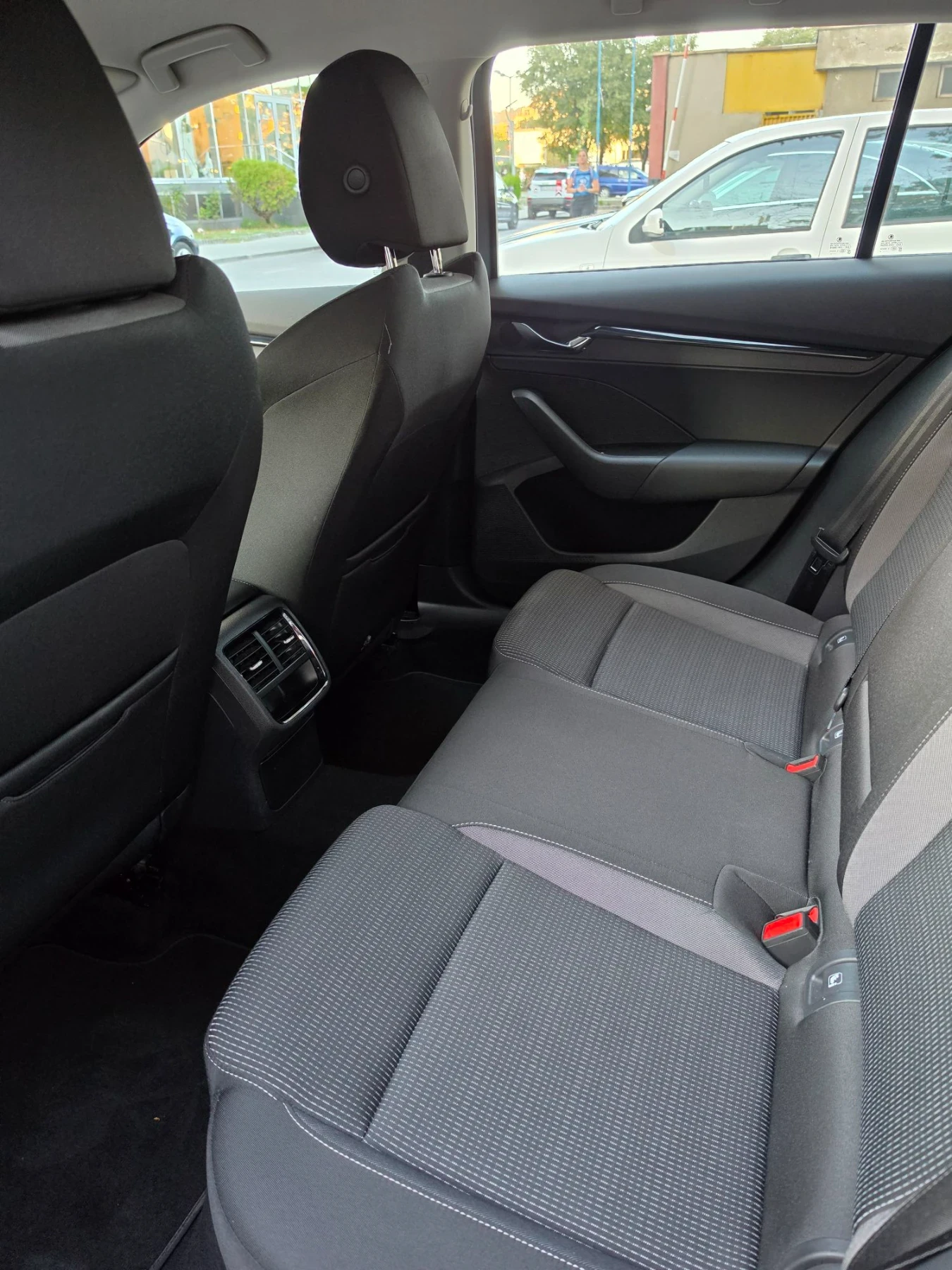 Skoda Octavia 2.00 150ps, снимка 7 - Автомобили и джипове - 56133544