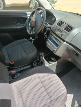 Skoda Fabia Комби, снимка 8