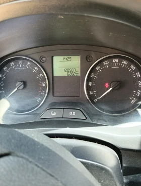 Skoda Fabia Комби, снимка 10