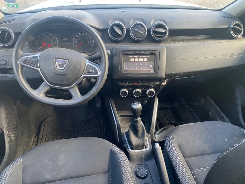 Dacia Duster 1.5 DCI 4x4, снимка 6 - Автомобили и джипове - 42436121