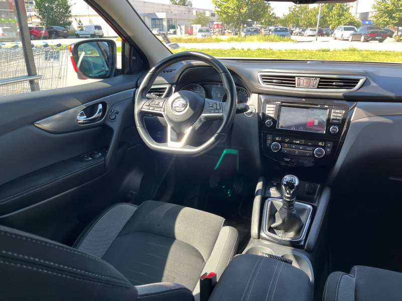 Nissan Qashqai 1.6 dci N-Connecta| led| Navi| 360 view| 18 zoll| , снимка 10 - Автомобили и джипове - 46515345