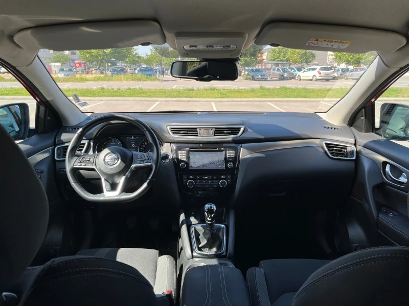 Nissan Qashqai 1.6 dci N-Connecta| led| Navi| 360 view| 18 zoll| , снимка 9 - Автомобили и джипове - 48360911