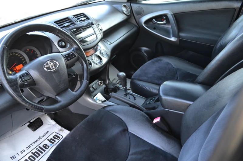 Toyota Rav4 2.2d-AVTOMAT, снимка 7 - Автомобили и джипове - 49021552