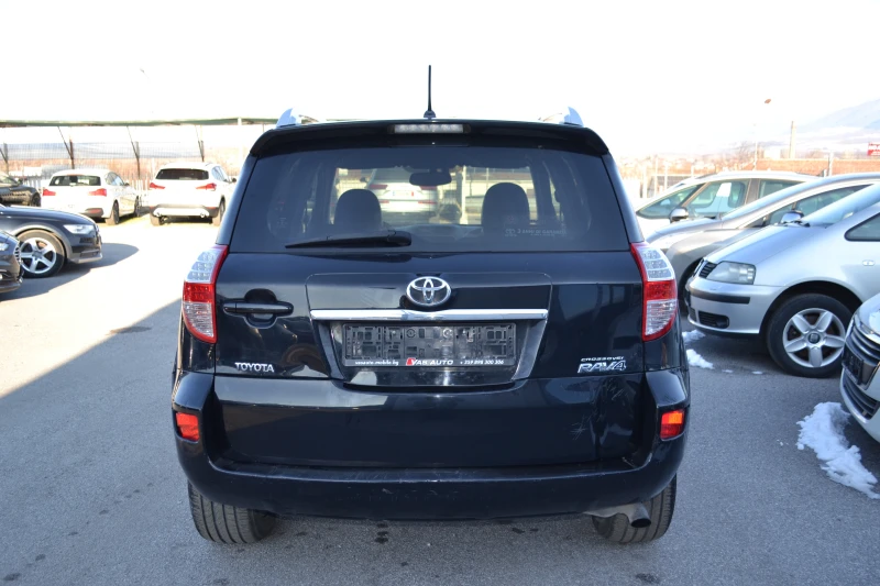 Toyota Rav4 2.2d-AVTOMAT, снимка 4 - Автомобили и джипове - 49021552