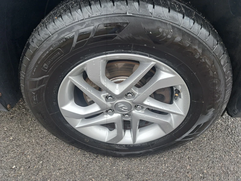 Hyundai Tucson 1.6I-БЕНЗИН, снимка 14 - Автомобили и джипове - 52098359