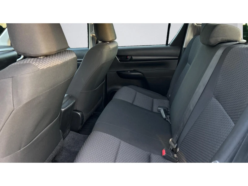 Toyota Hilux Месечна вноска от 793 лв., снимка 11 - Автомобили и джипове - 52573196