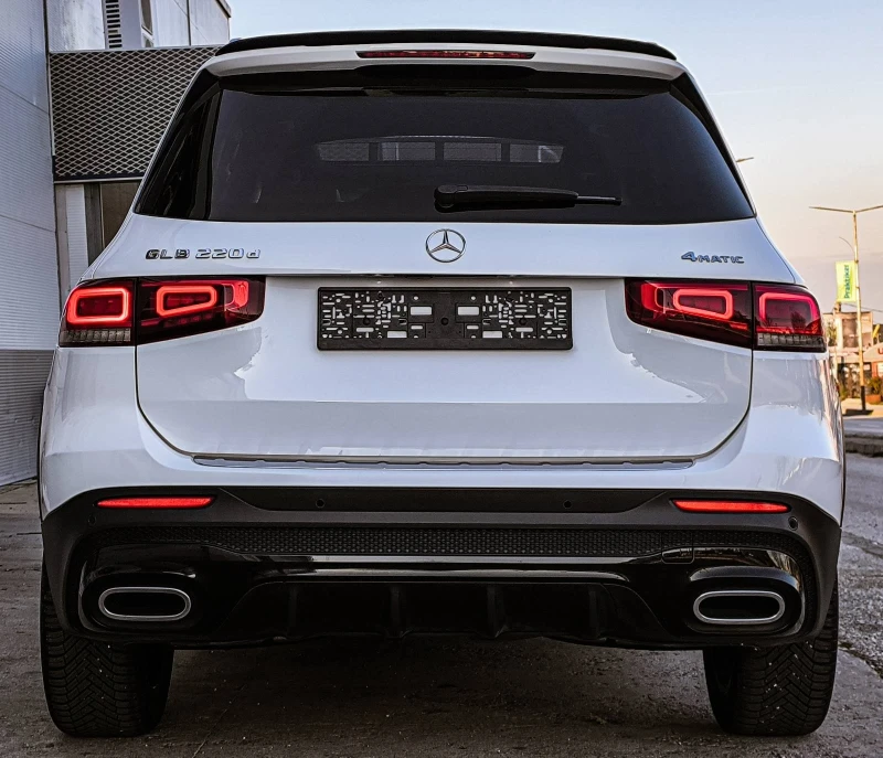 Mercedes-Benz GLB 220.4 MATIC.AMG, снимка 5 - Автомобили и джипове - 52797464